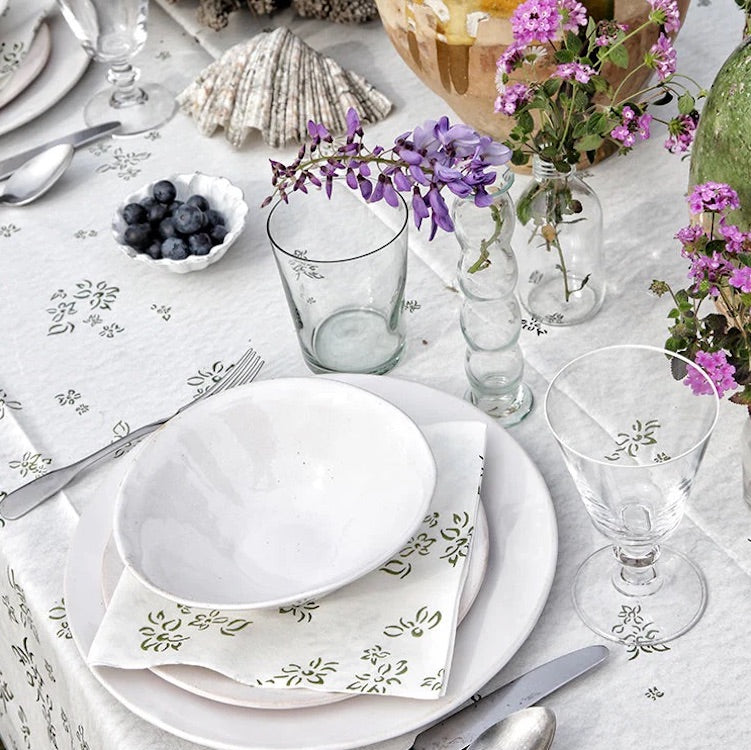 The Voyage Dubai. SB Falling Flower Paper Tablecloth in Avocado Green
This Summerill and Bishop tablecloth is made entirely from paper and carefully composed to look and even feel as close to the Italian linen as possible.
Designed in honour our co-founder Bernadette Bishop, this tablecloth features an elegant pattern of “falling flowers” in avocado green around its edge.
This is surely the world’s most beautiful tablecloth.