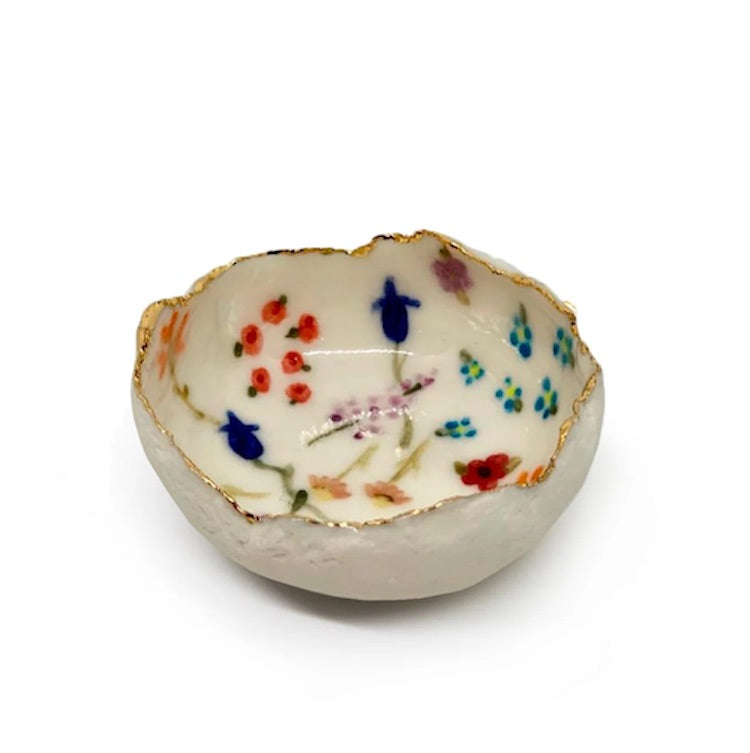 The Voyage Dubai - HB Ceramics Jagged Bowl Floral - Handmade in a small studio in Notting Hill by Heidi Bishop, this stunning porcelain 'jagged' bowl features delicate hand painted florals and is finished with gold edging.