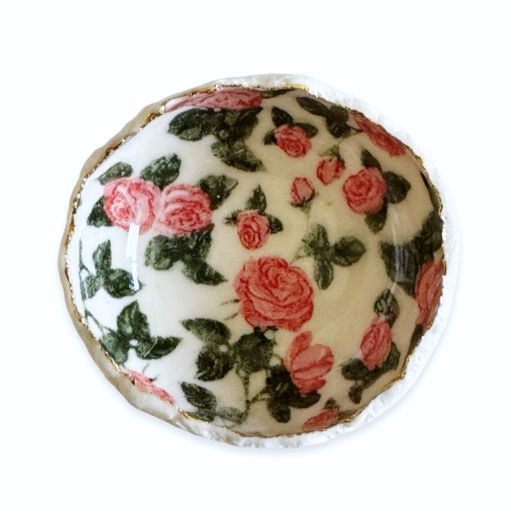The Voyage Dubai - HB Ceramics Jagged Bowl Roses - Handmade in a small studio in Notting Hill by Heidi Bishop, this stunning porcelain 'jagged' bowl features delicate hand painted roses and is finished with gold edging.