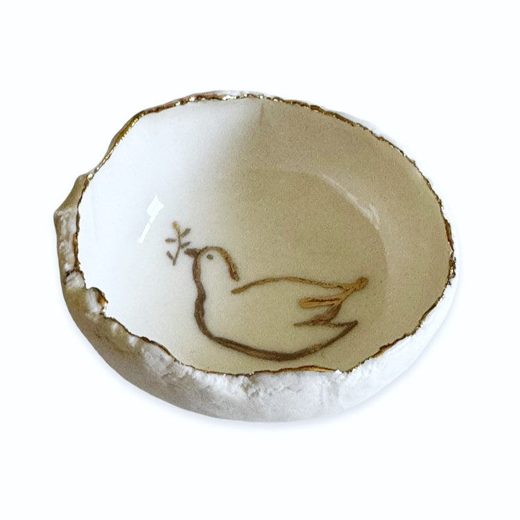 The Voyage Dubai - HB Ceramics Jagged Bowl Dove - Handmade in a small studio in Notting Hill by Heidi Bishop, this stunning porcelain 'jagged' bowl features delicate hand painted dove and is finished with gold edging.