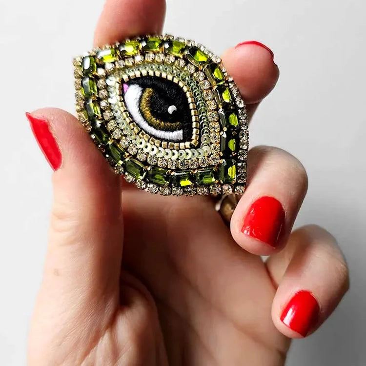 Hand embroidered brooch by French label Céleste Mogador.