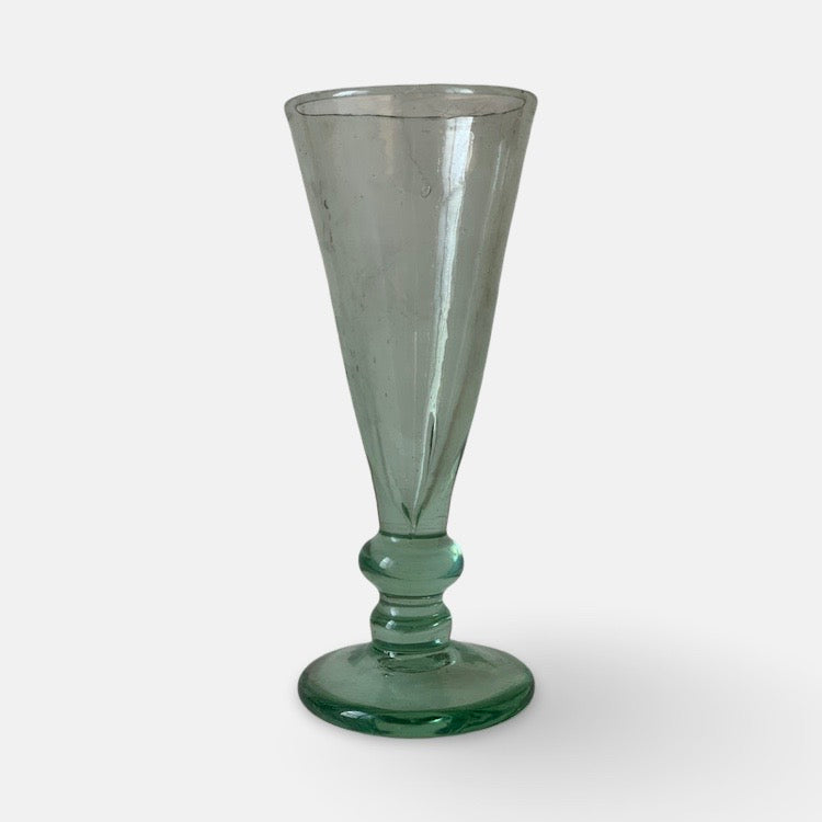 The Voyage Dubai - Handblown Syrian Recycled Champagne Flute (Clear) 