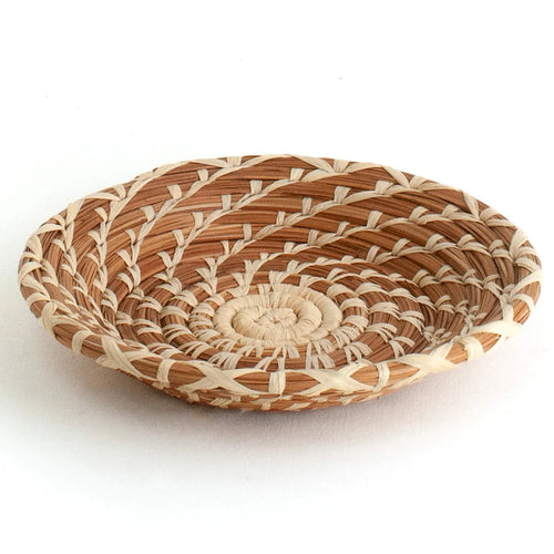 The Voyage Dubai - Mayan Hands Luisa basket - Handmade by skilled artisans in Sololá, Guatemala, the Luisa basket is designed as a companion to the Catarina basket. Handwoven from raffia and pine needles with a centre spiral design.