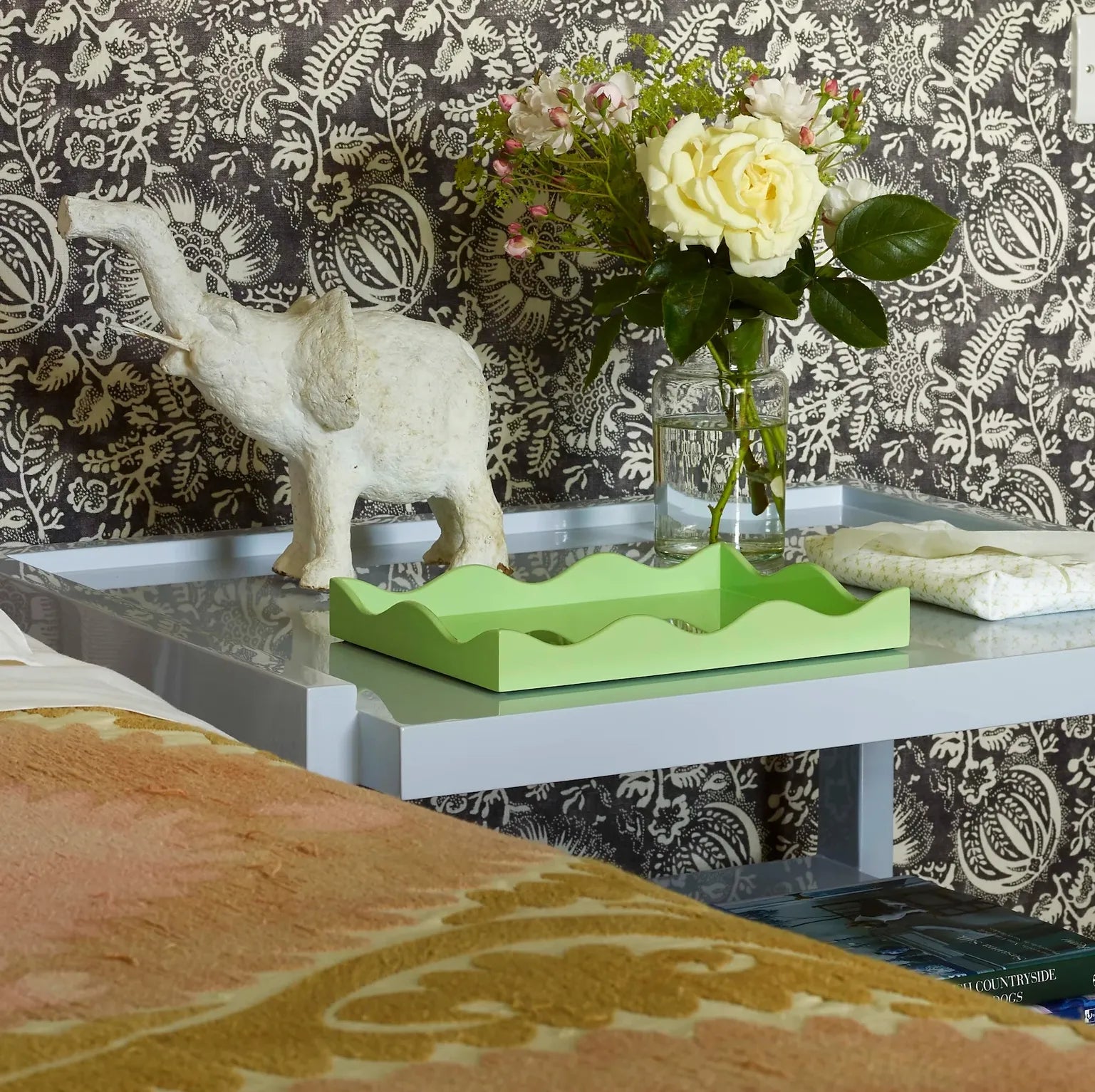 The Voyage Dubai - Small Belles Rives Tray by The Lacquer Company