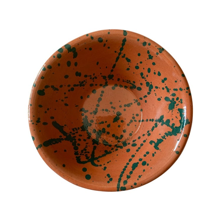 The Voyage Dubai - Splatter Condiment Bowl (Zingla) in Terracotta - Large  A wonderful addition to the tablescape in the distinctive and traditional Mediterranean 'splatter' pattern.  Beautiful and versatile, adding charm and character, the zingla bowl is a staple in every Maltese household, traditionally used for myriad domestic purposes. Our bowls are the perfect size for serving chips and salads.