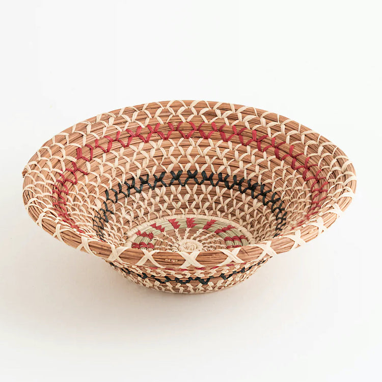 The Voyage Dubai - Handmade by skilled artisans in Sololá, Guatemala, the Neta basket is woven from pine needles and native grass and assembled with both undyed and hand-dyed raffia in natural colours. Lovely on its own or displayed with a selection of other baskets.  Handmade and fair trade.  Origin – Guatemala  Material - native grass, pine needles, raffia