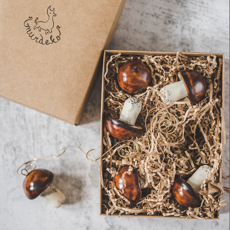 The Voyage Dubai - Ceramic Christmas mushroom ornaments - Penny Bun (Brown)  The most charming ornaments perfect for the holiday season, these Christmas mushrooms make for a fun and quirky addition to the Christmas tree or holiday table.