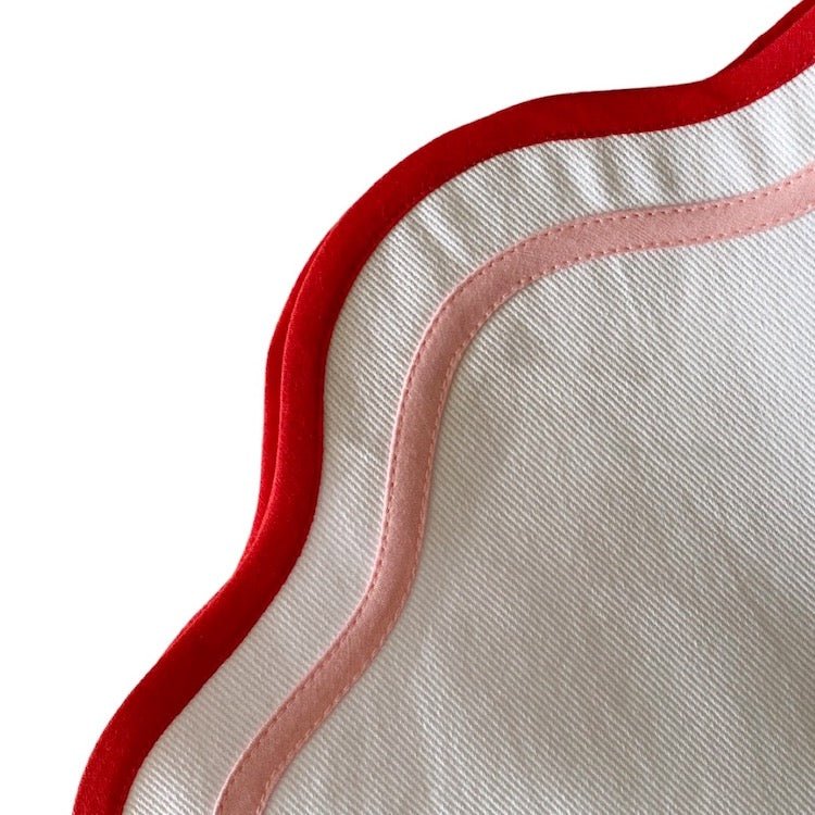 Set of Two Double Scalloped Cotton Placemats - Pink/Red - The Voyage Dubai