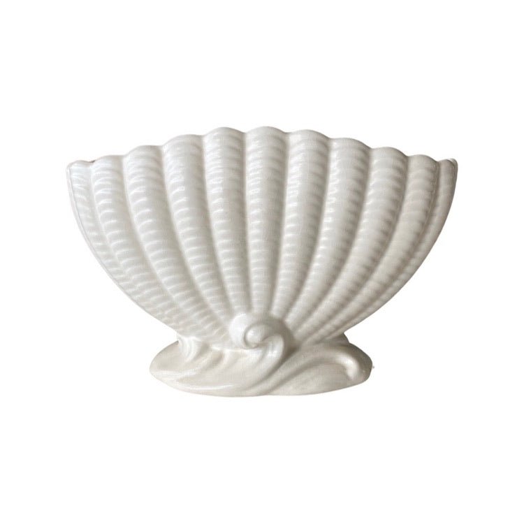 Sylvac Shell Mantle Vase in White - The Voyage Dubai